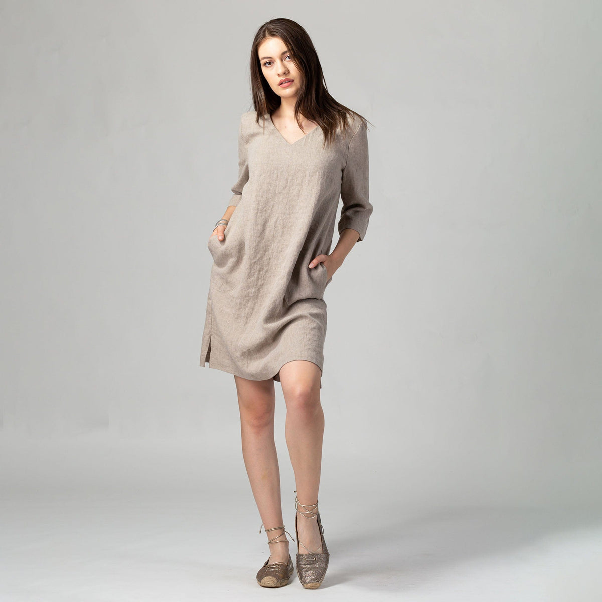 V-Neck Mini Linen Dress Natural | KNOTIUM