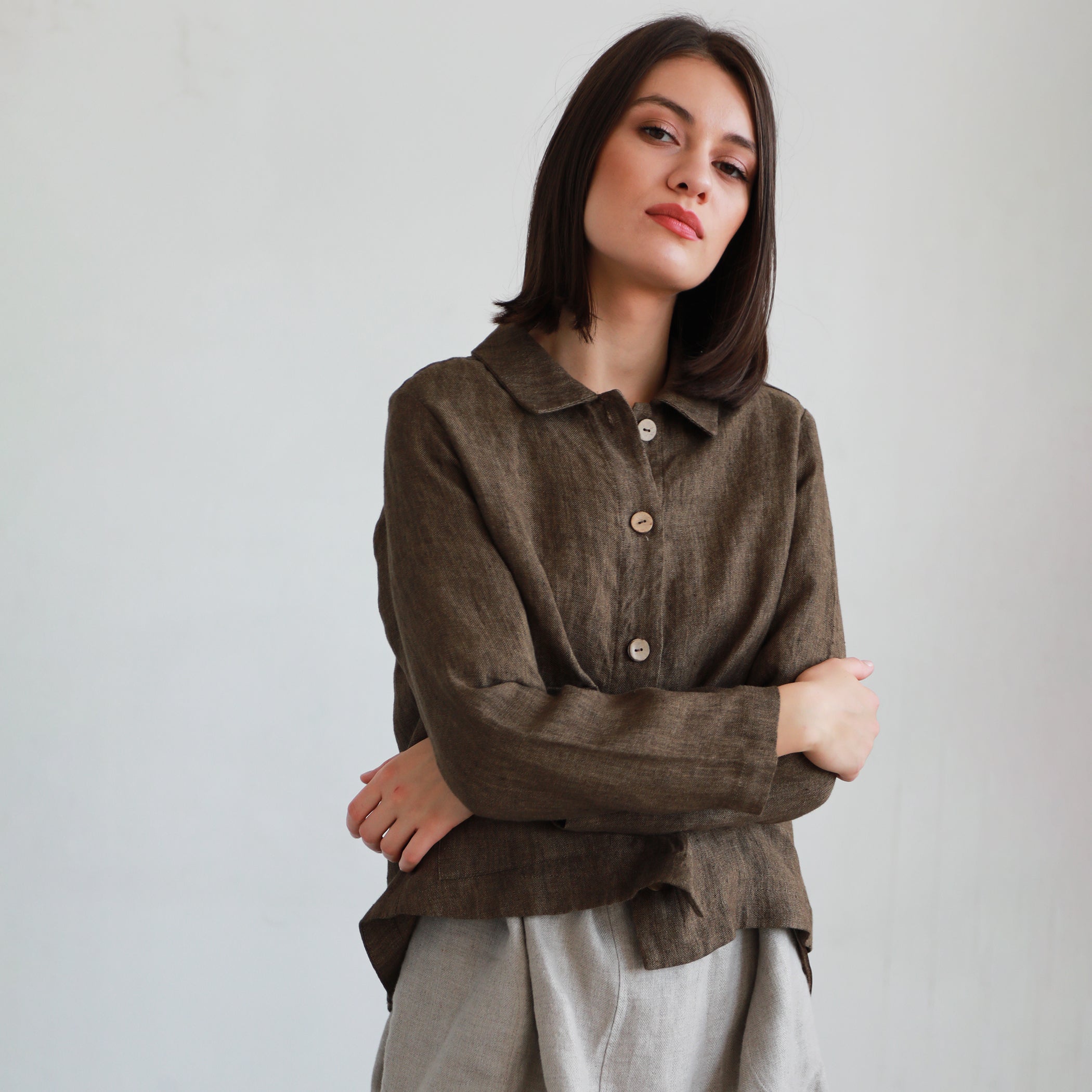 TOUJOURS Cropped Button Down Linen Cardigan