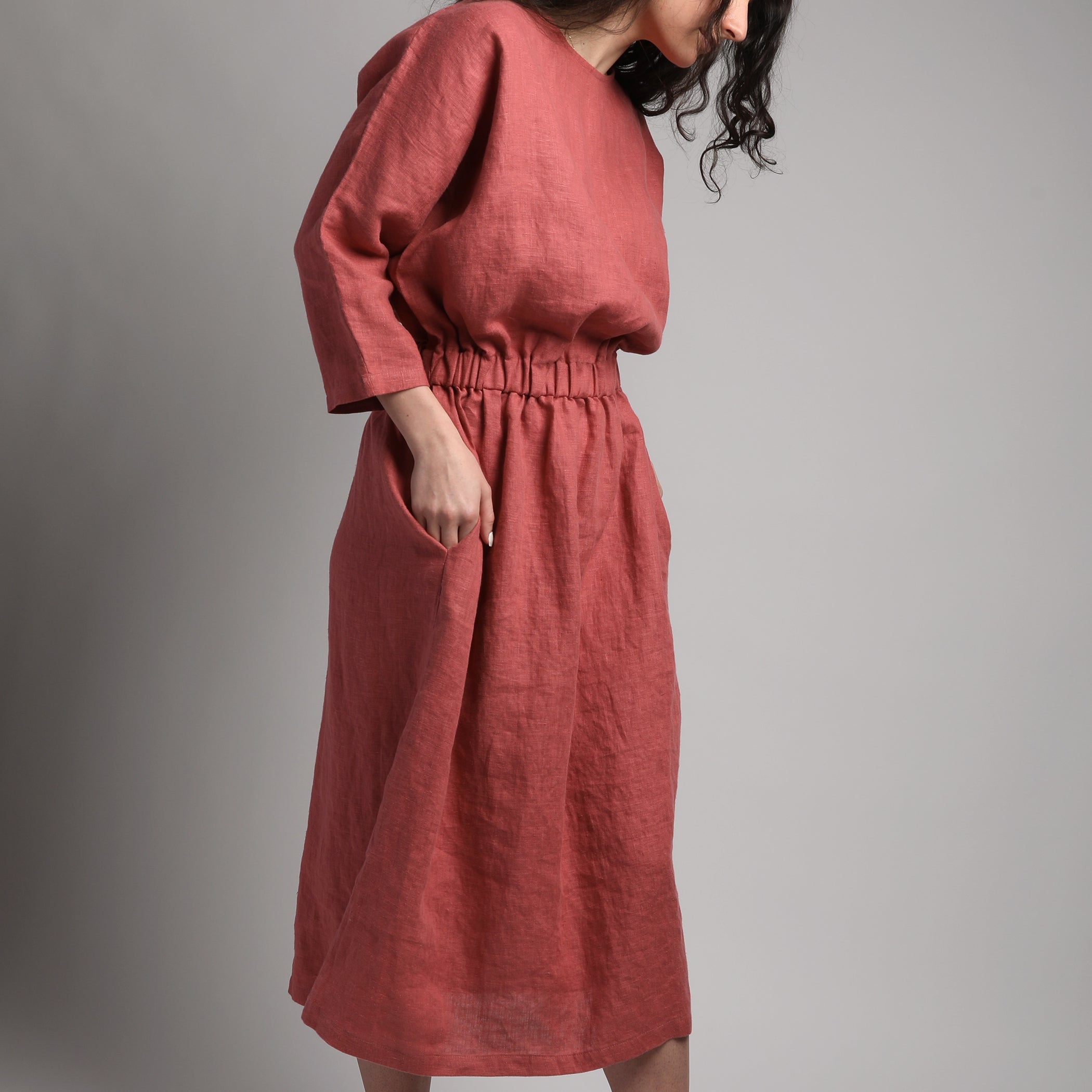 linen dress cinched waist Burk Elastic Waist Linen Blend Midi Dress