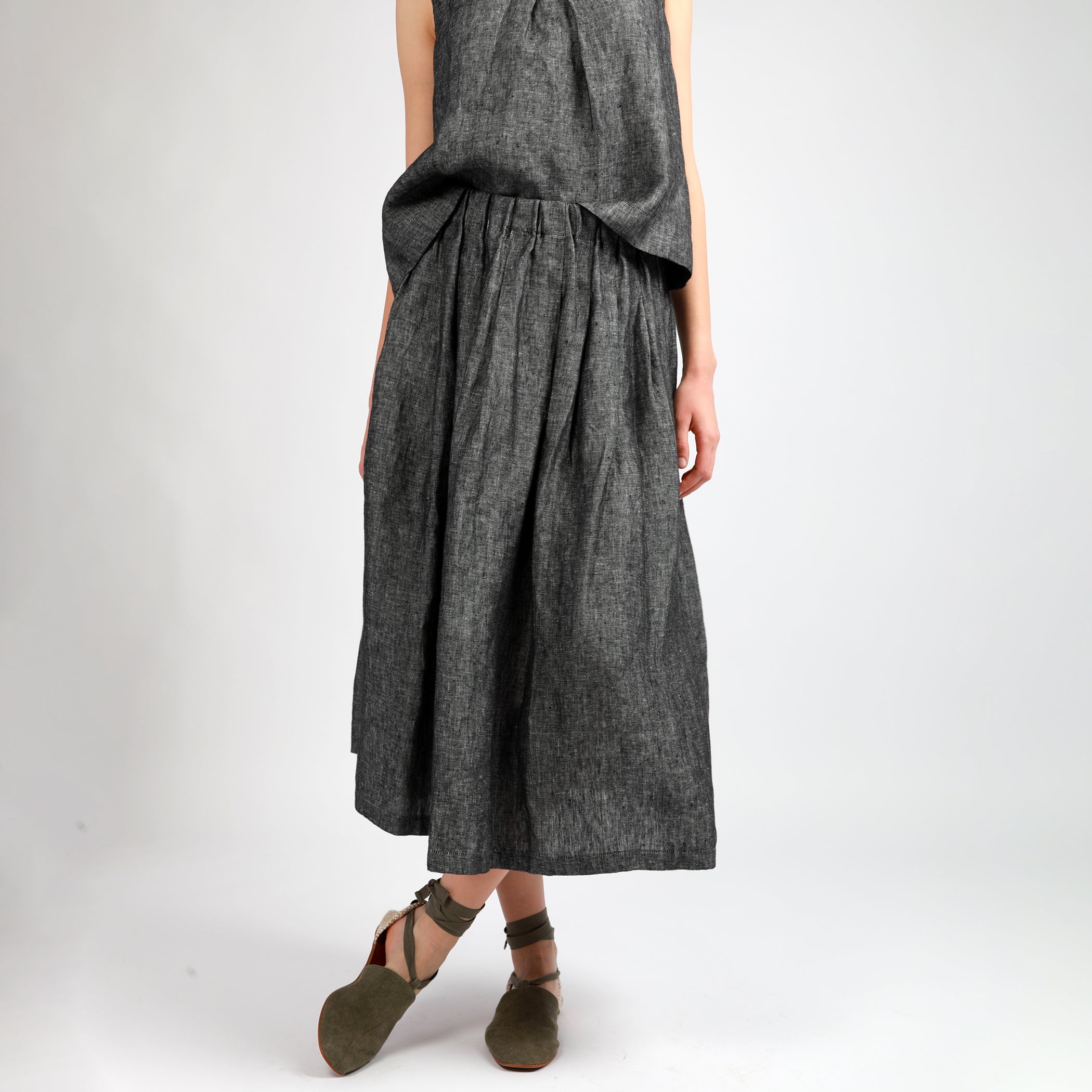 MIMI Voluminous Pleated Midi Linen Skirt