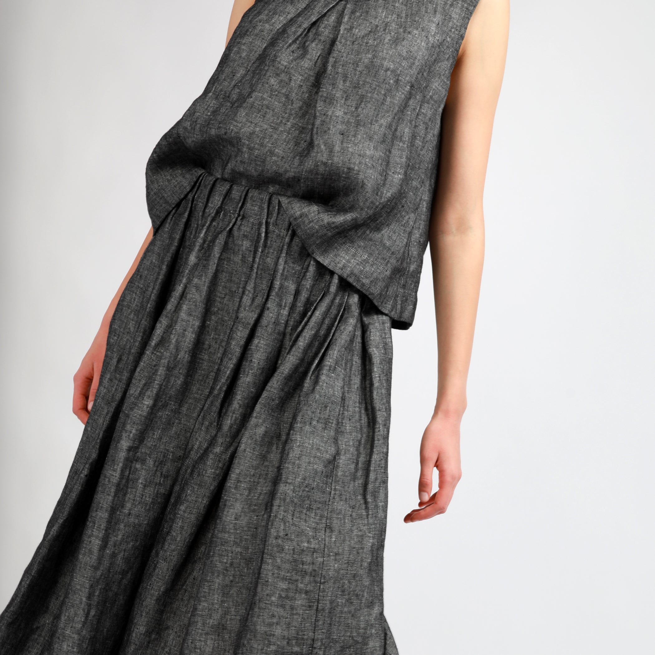 MIMI Voluminous Pleated Midi Linen Skirt