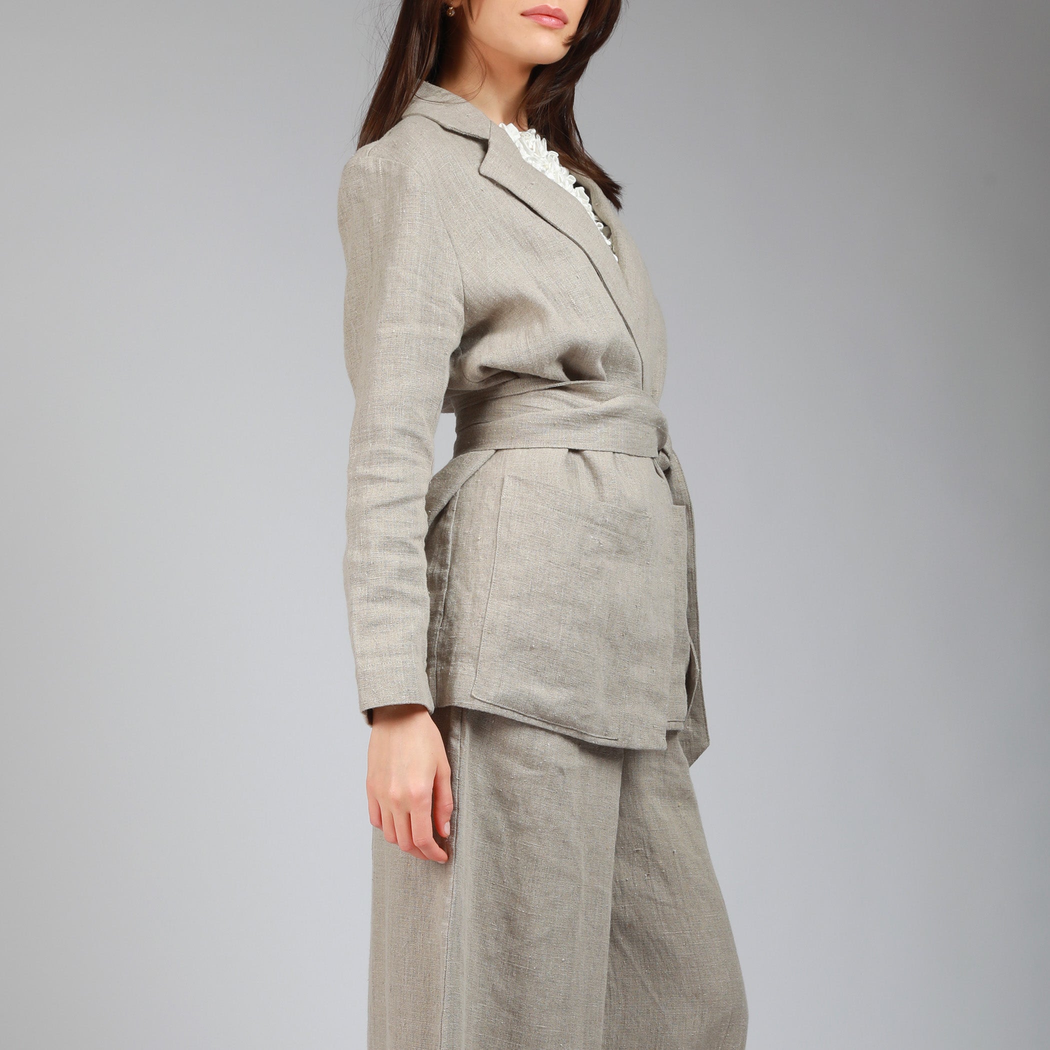 HER Buttonless Linen Blazer with Belt