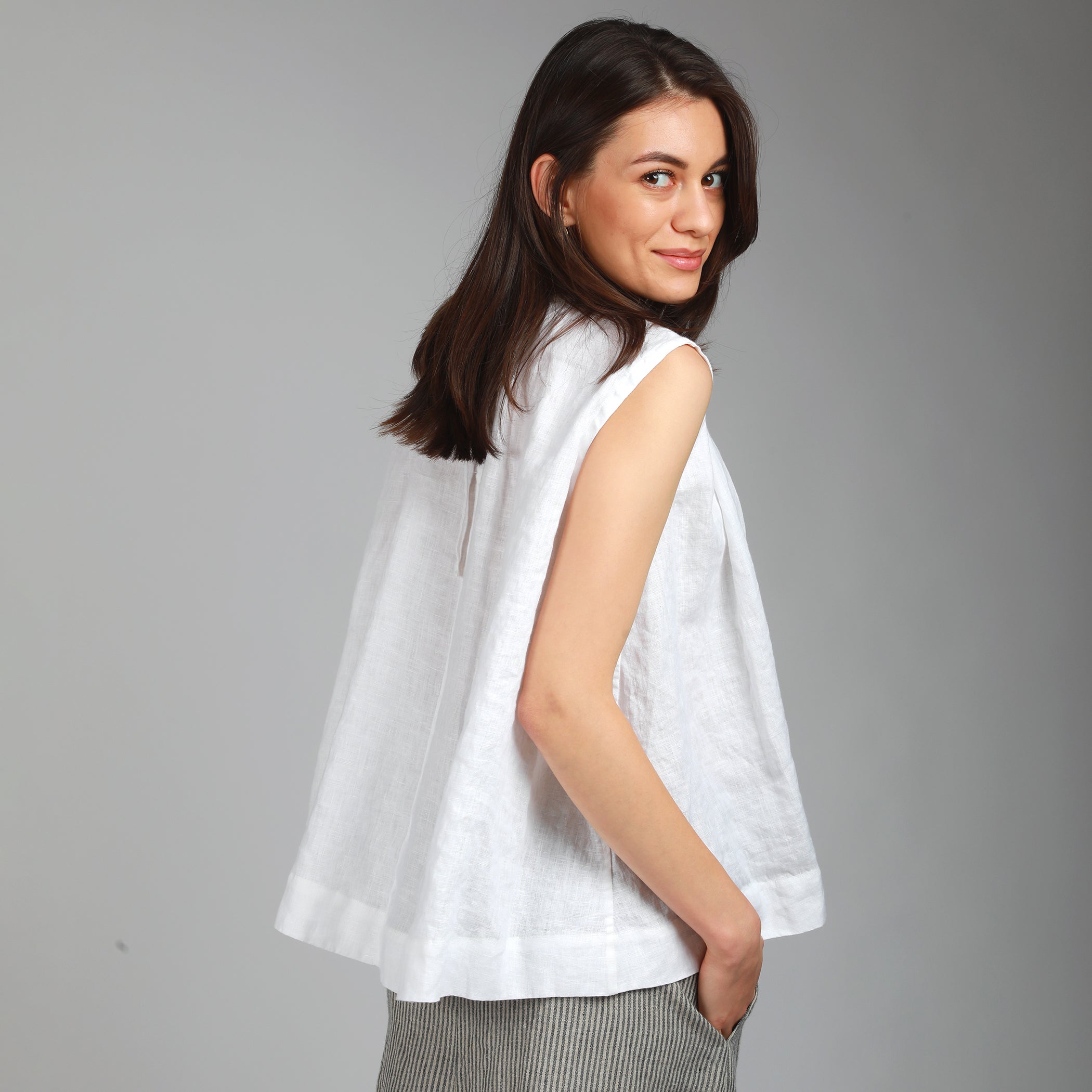 VIVA Loose Flared Sleeveless Linen Top - Sizes XS, S - Color RED GRAPEFRUIT
