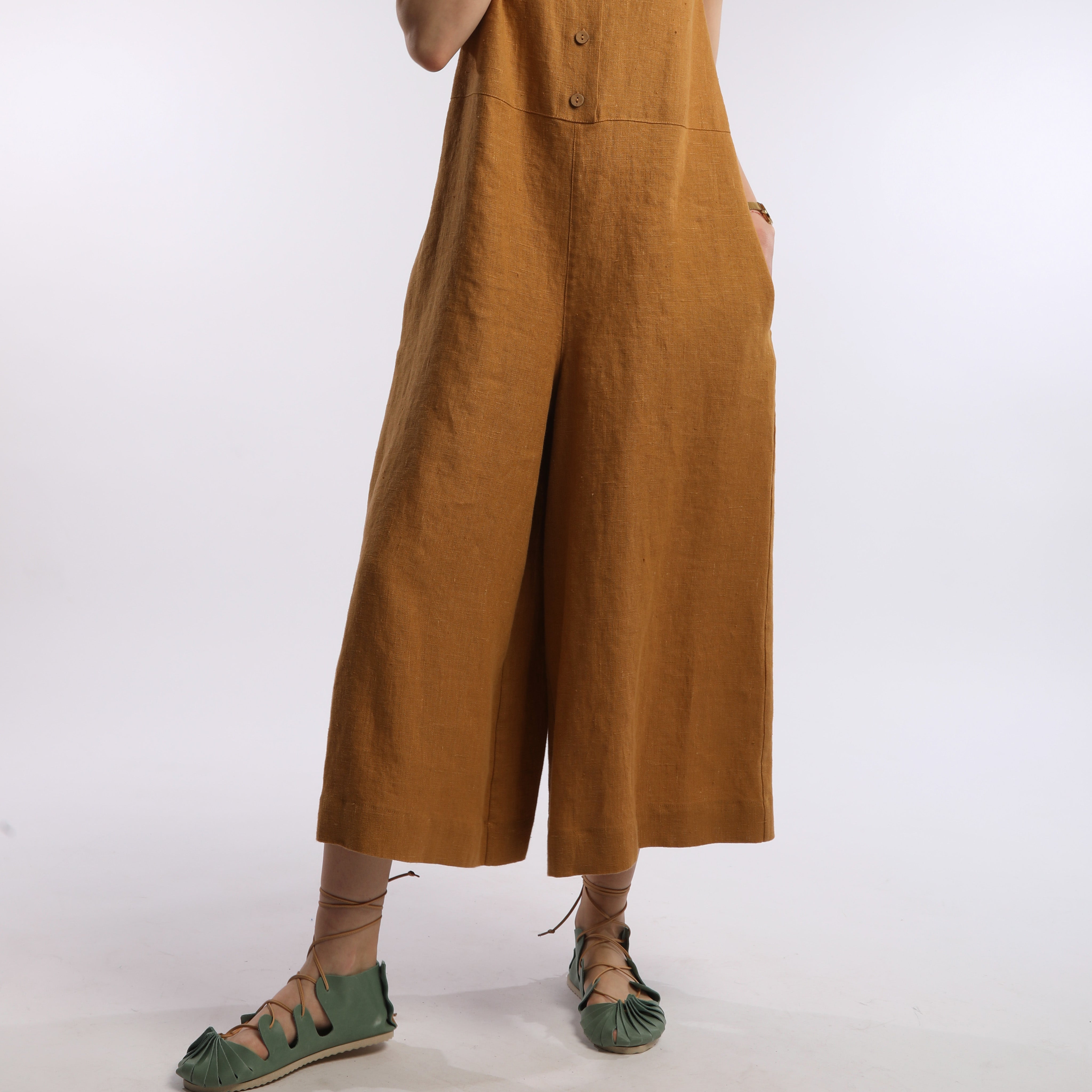 MARA Boxy Linen Jumpsuit with Button-Down Front