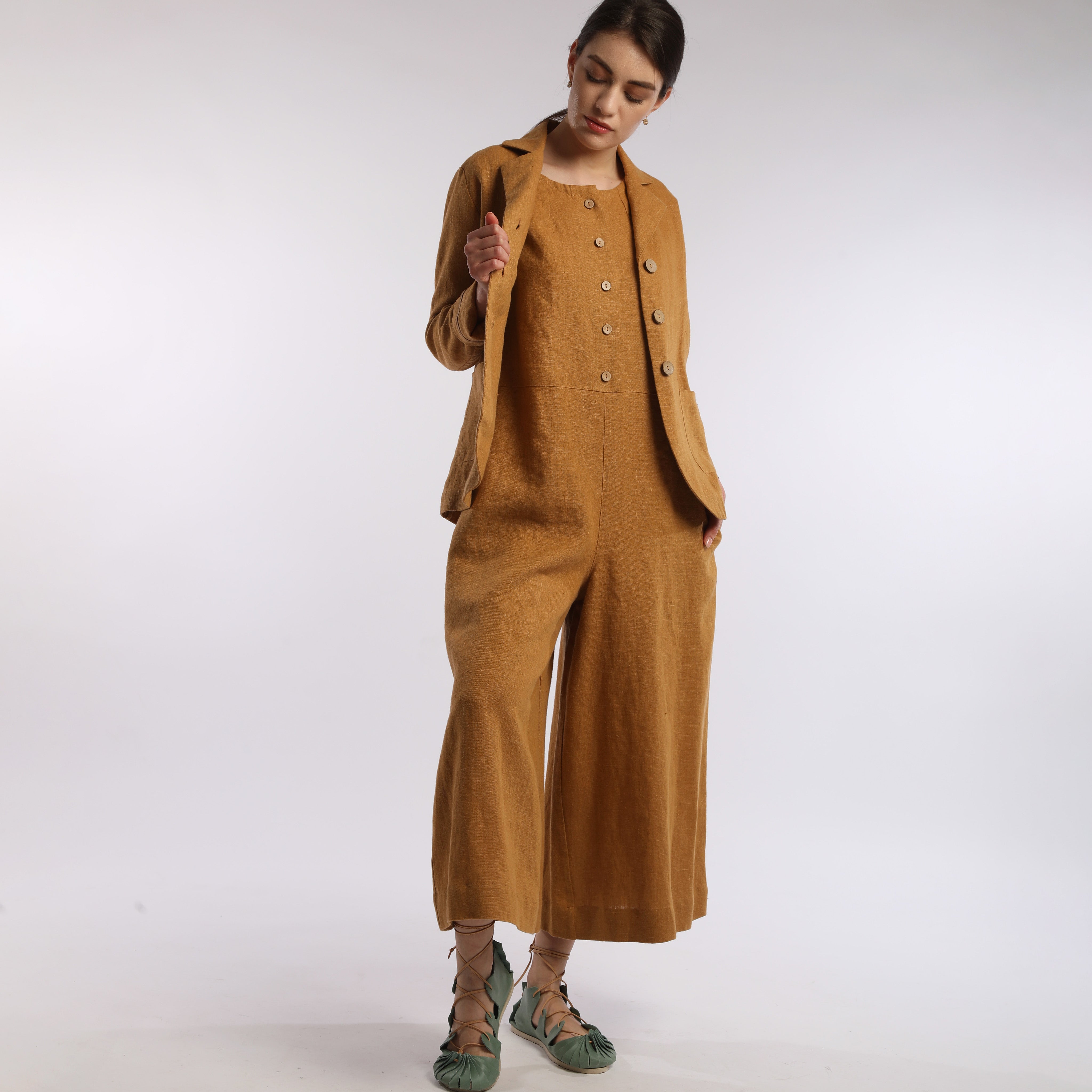 JUNE Unlined Boxy Linen Blazer with Rounded Fronts