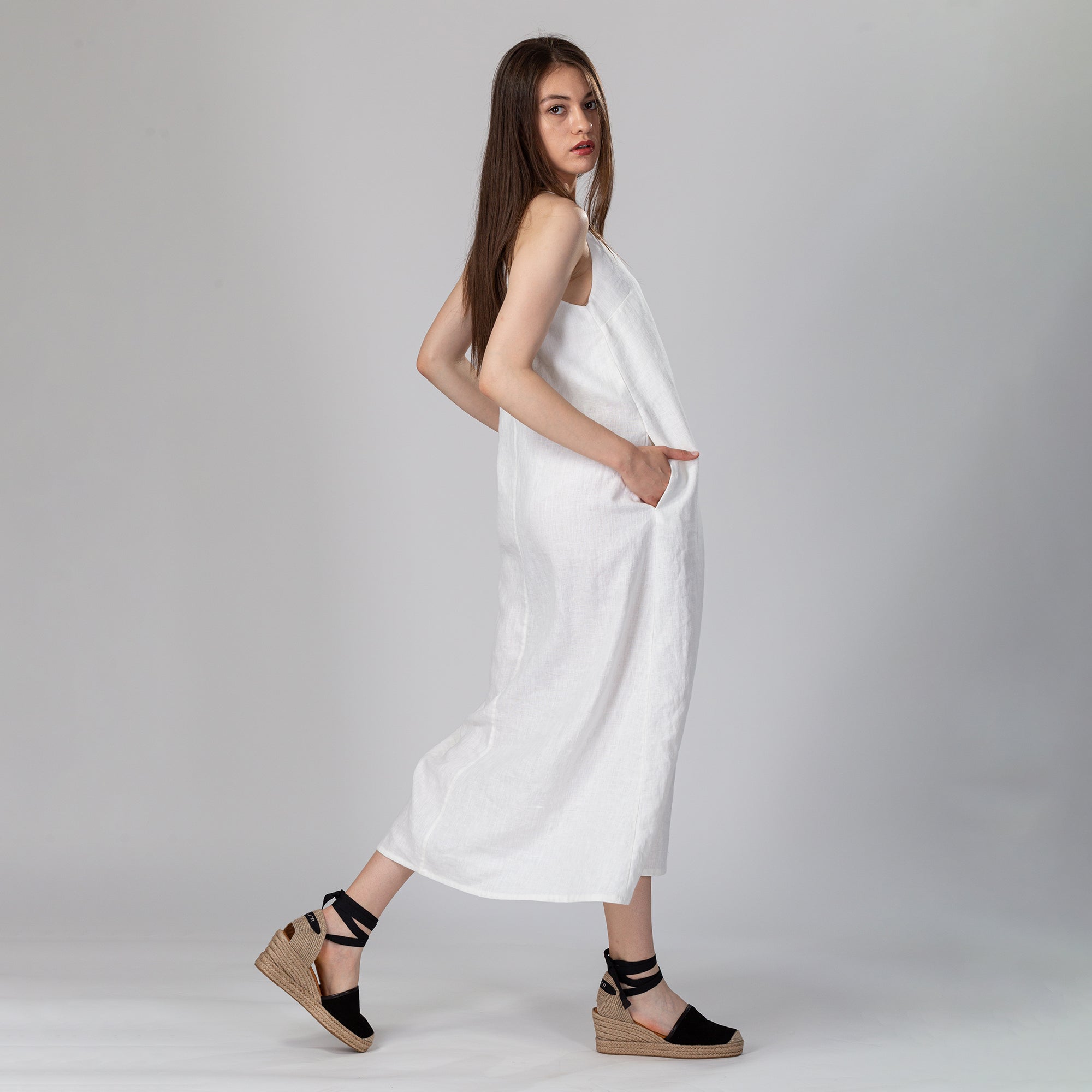 SIERRA Open Back Linen Dress | KNOTIUM SIERRA Open Back Linen Dress | KNOTIUM